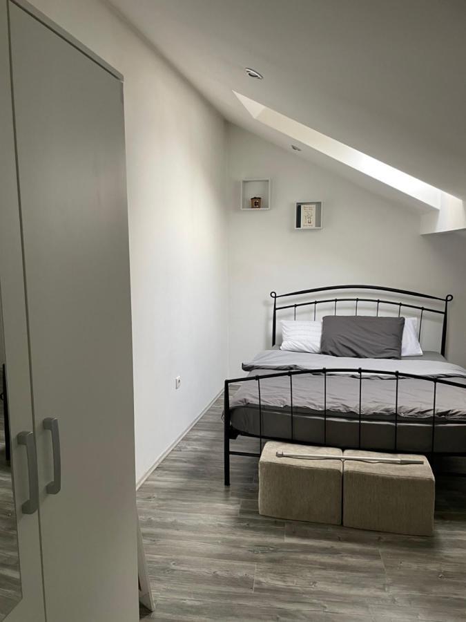 Appartement Apartman Rakovac à Karlovac Extérieur photo